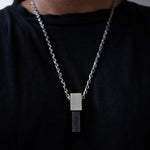RAKA PENDANT NECKLACE