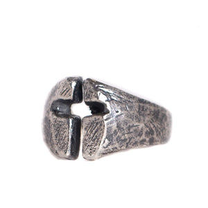 MEDIUM CROSS RING | 925 STERLING SILVER