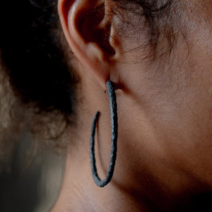 XL MYA EARRING | OXIDIZED 925 STERLING SILVER