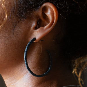 XL MYA EARRING | OXIDIZED 925 STERLING SILVER