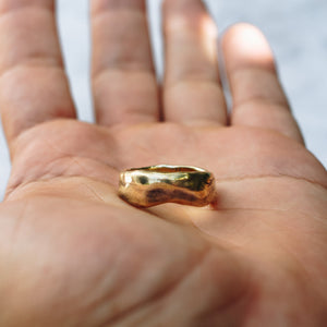 MEDIUM ABSTRACT RING | BRASS - JewelryLab